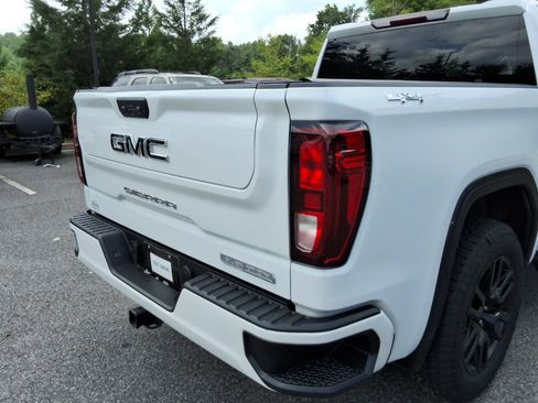 Certified 2024 GMC Sierra 1500 Elevation AWD/4WD image 16
