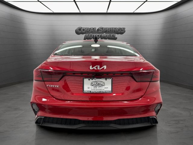 Used 2023 Kia Forte LXS FWD image 4