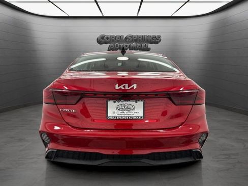 Used 2023 Kia Forte LXS FWD image 4