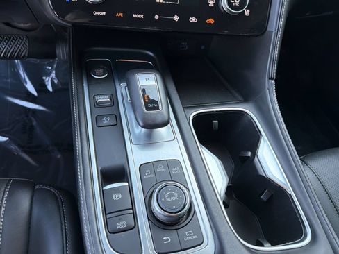 Used 2023 INFINITI QX60 Luxe w/ Performance Audio Package FWD image 16