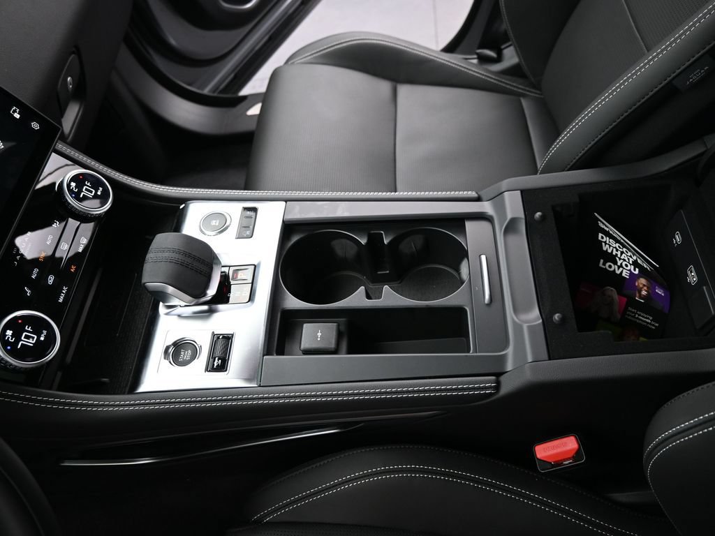 New 2026 Jaguar F-PACE R-Dynamic S AWD/4WD image 27