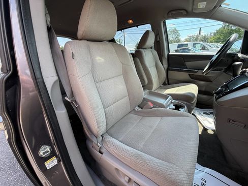 Used 2016 Honda Odyssey SE image 10