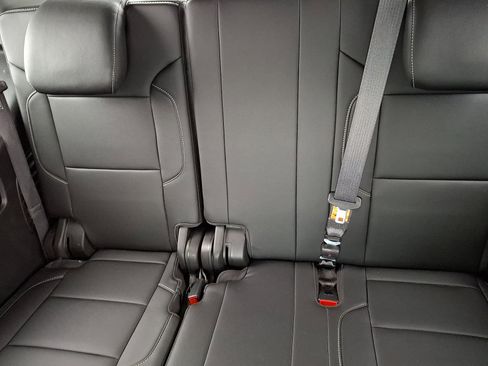 Used 2019 Chevrolet Tahoe LT w/ Luxury Package image 11