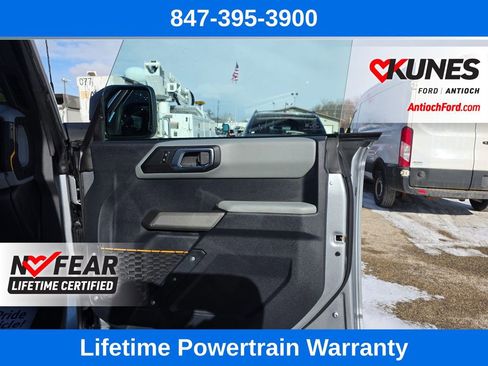 Used 2023 Ford Bronco Badlands w/ Sasquatch Package image 28