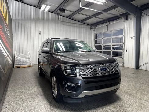 Used 2018 Ford Expedition Platinum RWD image 20