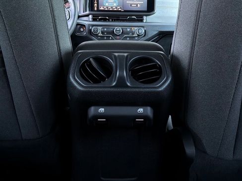 Used 2025 Jeep Wrangler Unlimited Sport AWD/4WD image 14