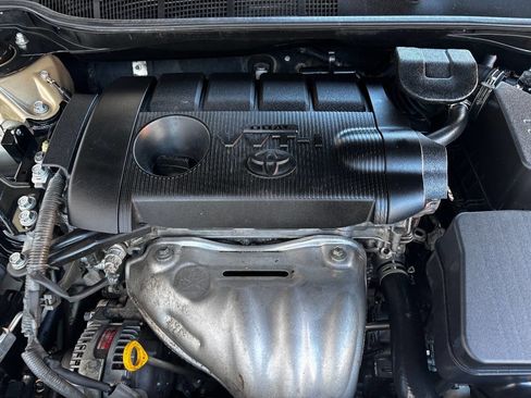 Used 2011 Toyota Camry LE image 22