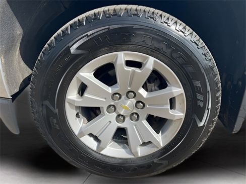 Used 2018 Chevrolet Colorado LT w/ Luxury Package, Chrome image 9