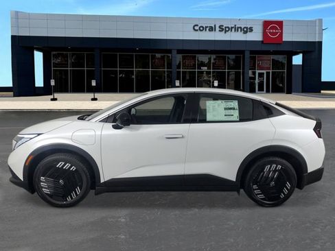 New 2026 Nissan Leaf S+ w/ Floor Mat Package (S+) image 2