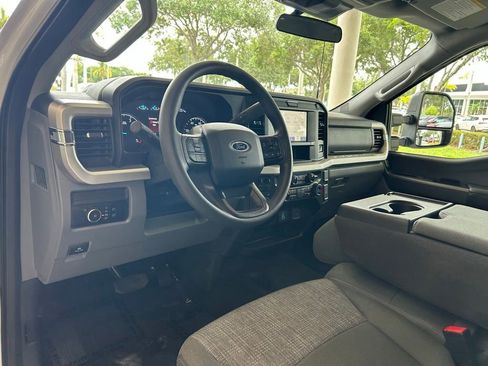 Used 2025 Ford F350 XLT AWD/4WD image 6