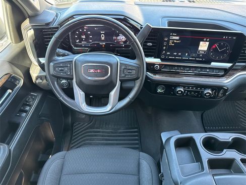 Used 2024 GMC Sierra 1500 Elevation image 22