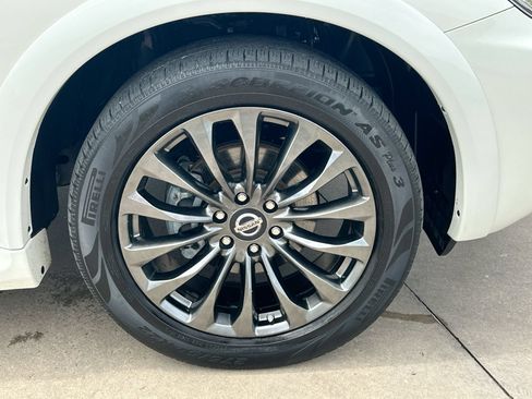 Used 2020 Nissan Armada Platinum w/ Platinum Reserve Package AWD/4WD image 10