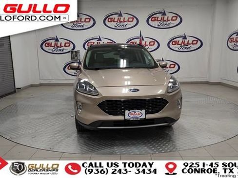 Used 2020 Ford Escape SEL image 3