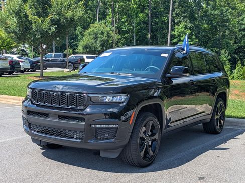 Used 2024 Jeep Grand Cherokee L Limited w/ Luxury Tech Group II AWD/4WD image 6