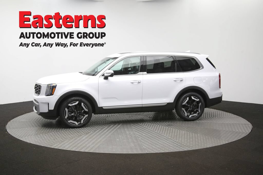 Used 2025 Kia Telluride S FWD image 63