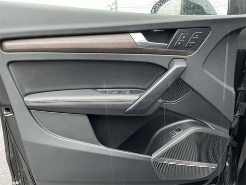 Used 2024 Audi Q5 2.0T Premium Plus image 16