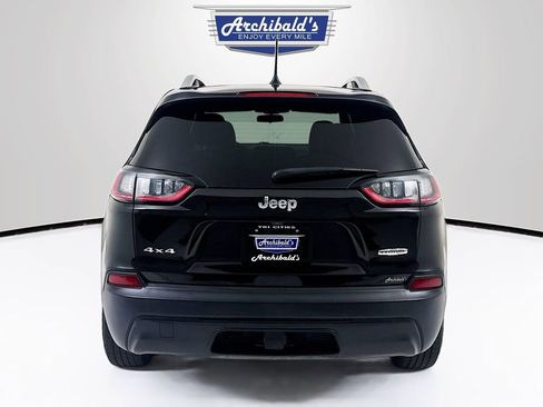 Used 2019 Jeep Cherokee Latitude Plus image 6