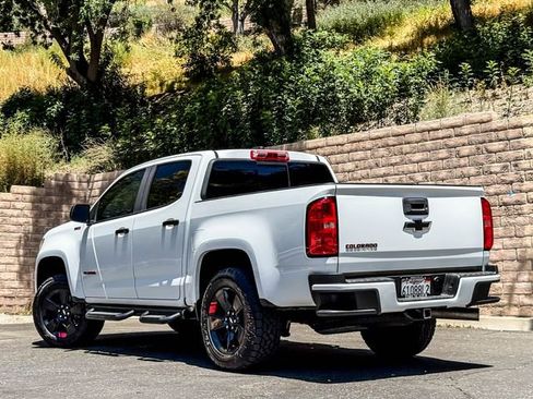 Used 2018 Chevrolet Colorado LT w/ Redline Special Edition RWD image 15