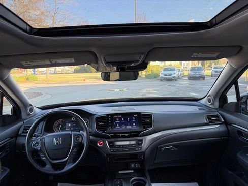 Used 2023 Honda Ridgeline RTL-E image 48
