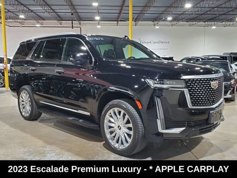 Used 2023 Cadillac Escalade Premium Luxury AWD/4WD image 3