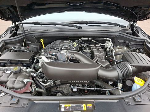 Used 2024 Dodge Durango GT image 30