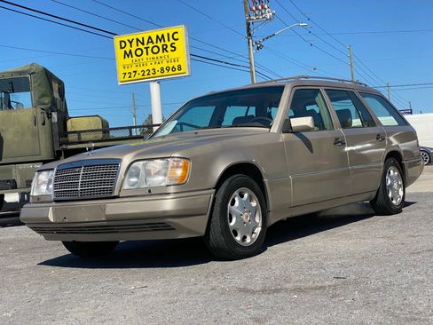 Used 1995 Mercedes-Benz E 320 Wagon image 27