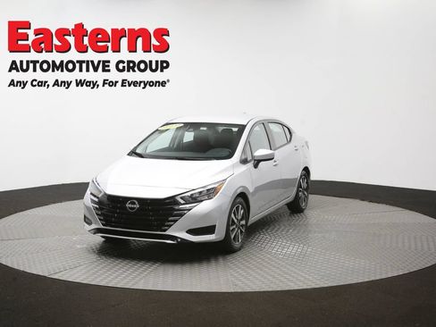 Used 2025 Nissan Versa SV FWD image 54