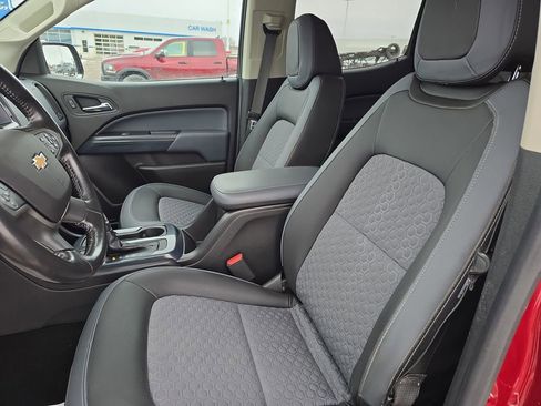 Used 2018 Chevrolet Colorado Z71 image 6