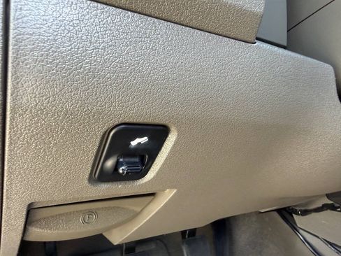 Used 2006 Dodge Ram 3500 Truck Laramie AWD/4WD image 17