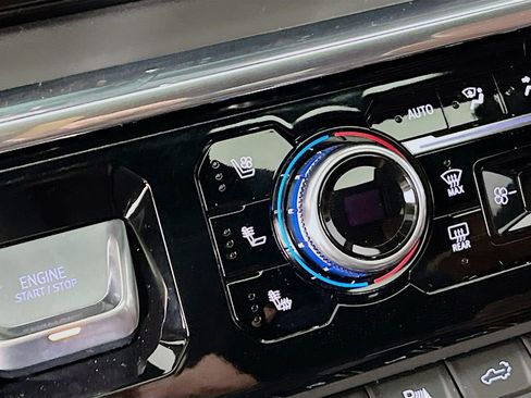 Used 2025 GMC Sierra 2500 Denali Ultimate image 20