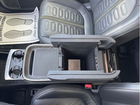 Used 2023 Rivian R1S Adventure image 16