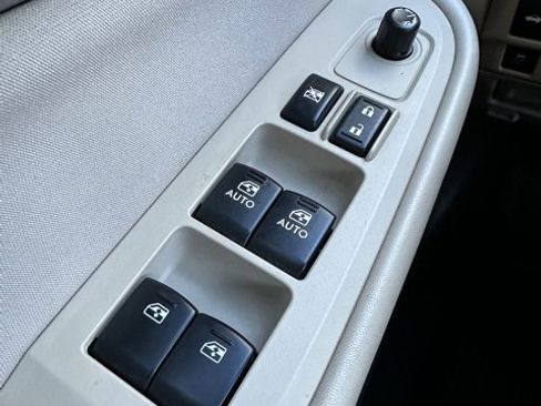 Used 2018 Subaru Legacy 2.5i Premium image 18