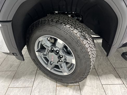 New 2025 GMC Sierra 2500 SLT w/ Texas SLT Premium Package image 34