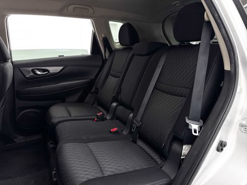Used 2019 Nissan Rogue SV AWD/4WD image 27