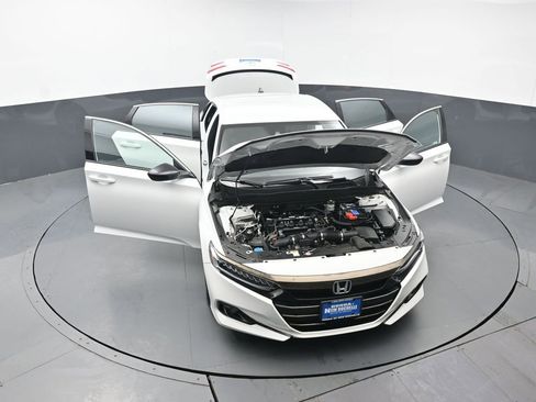 Certified 2022 Honda Accord Sport image 57