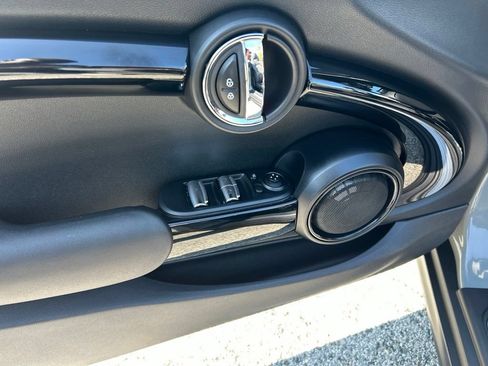 Used 2016 MINI Cooper Convertible FWD image 21