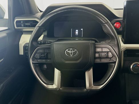 Used 2024 Toyota Tacoma TRD Off-Road AWD/4WD image 18