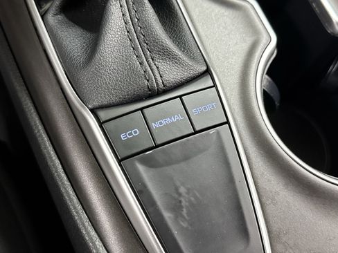 Used 2024 Toyota Camry LE image 34