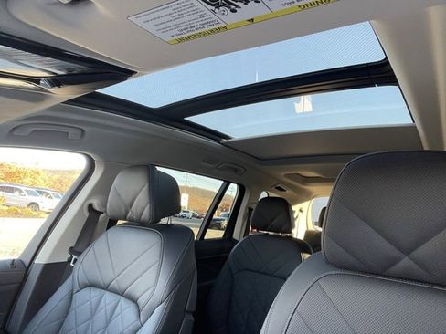 Certified 2023 BMW X7 xDrive40i w/ Executive Package image 30