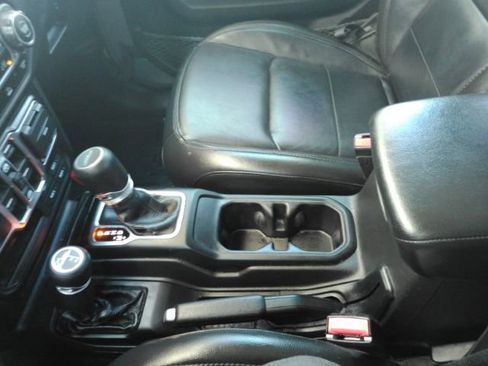 Used 2022 Jeep Gladiator Sport image 34