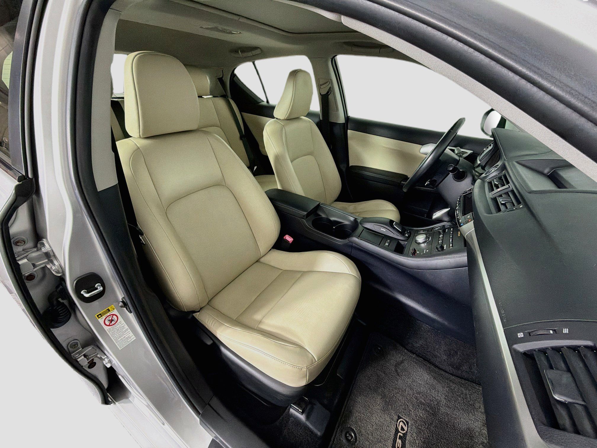 Used 2012 Lexus CT 200h Premium w/ Premium Audio Pkg FWD image 31