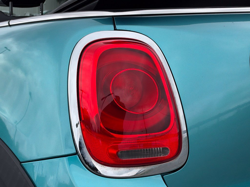 Used 2018 MINI Cooper S FWD image 12