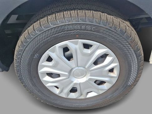 Used 2025 Ford Transit 250 Low Roof w/ Exterior Upgrade Package RWD image 8