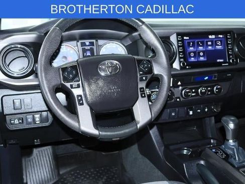 Used 2021 Toyota Tacoma TRD Off-Road AWD/4WD image 19