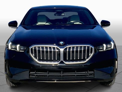 Used 2026 BMW 530i w/ Premium Package image 6