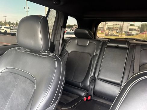 Used 2023 Jeep Grand Cherokee Altitude AWD/4WD image 17