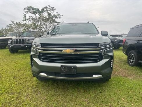 Used 2024 Chevrolet Suburban LT AWD/4WD image 13