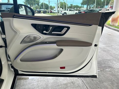Used 2022 Mercedes-Benz EQS 450+ Sedan w/ Exclusive Trim Package image 26