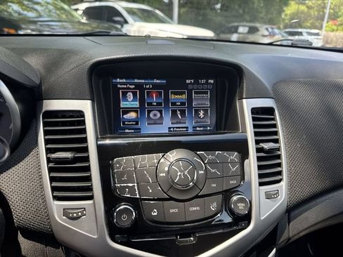 Used 2013 Chevrolet Cruze LT w/ Technology Package FWD image 19