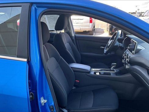 Used 2025 Nissan Sentra SV image 7